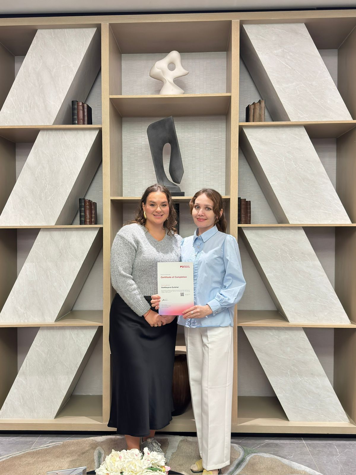 Вручение сертификата Murdoch University